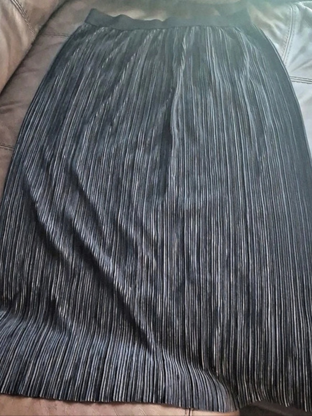Gianni Bini Collection pleated skirt Pleated Midi Skirt in Black Size Medium